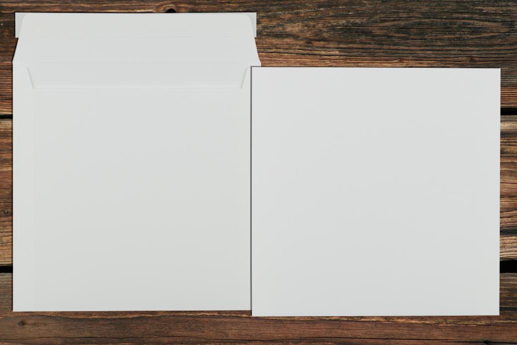 Versandtaschen 155x155 mm Haftklebend Cremeweiß 120 g/qm